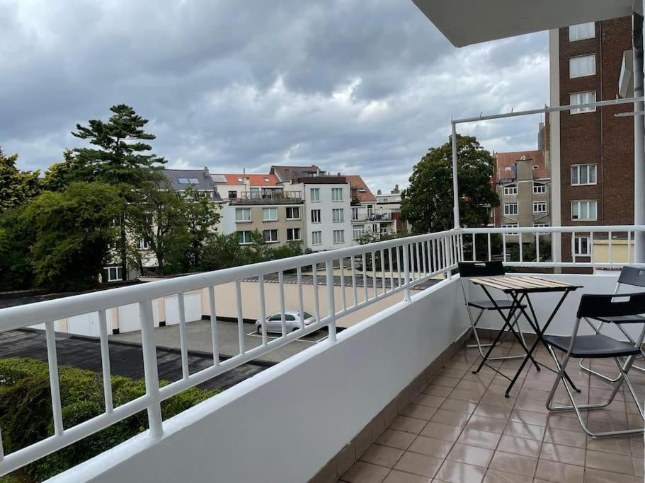 Spacious Apartment Next To Parc Du Cinquantenaire Brussel Bagian luar foto
